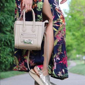 Valentino By Mario Valentino handbag in light pink